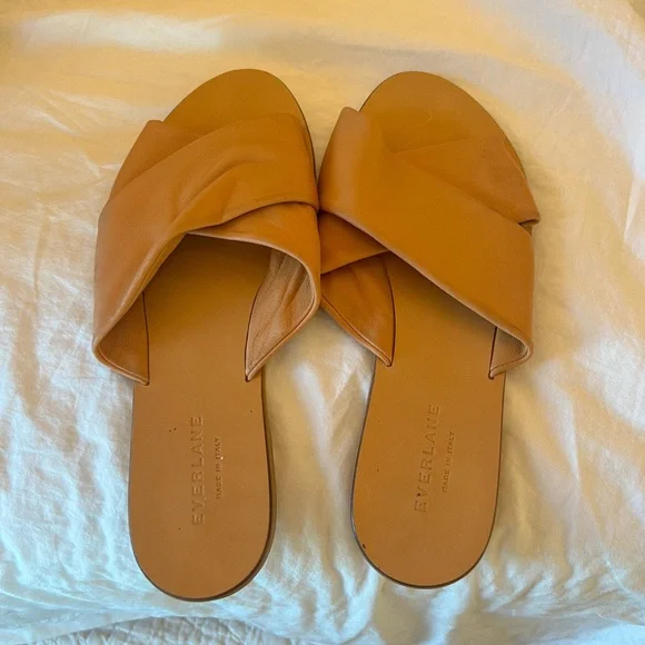 Everlane camel day crossover Sandal - Picture 2 of 5